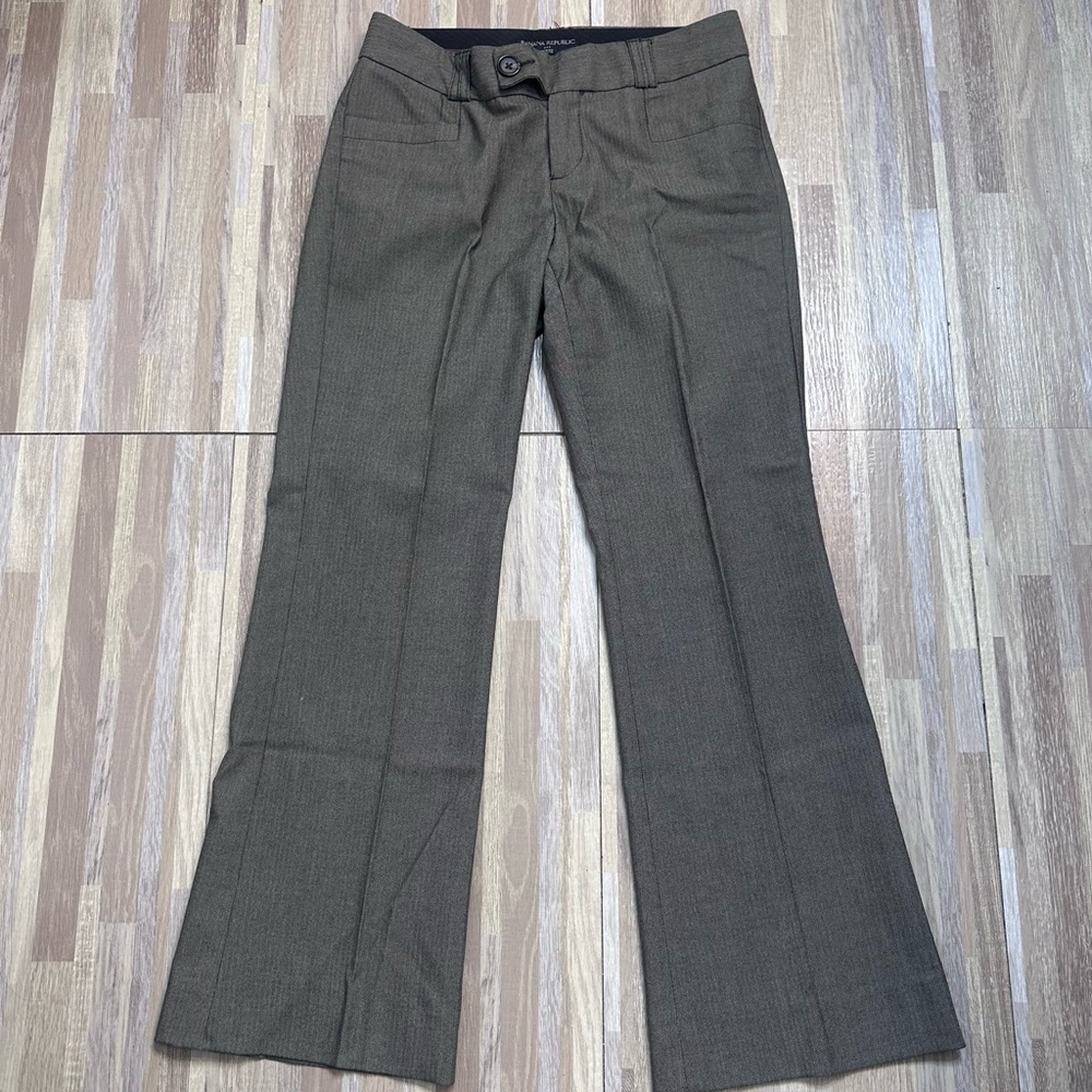 Banana Republic Women’s Petite Pants, Size 2P
